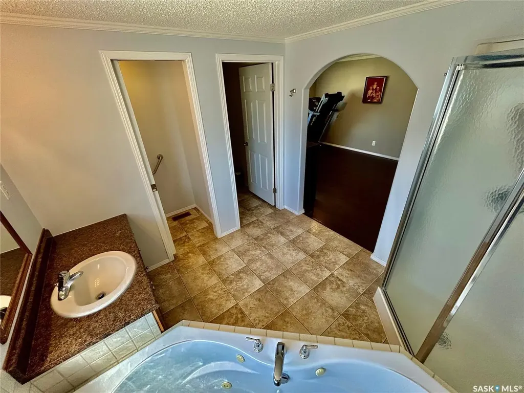 607 Beharrel Street Oxbow SK S0C 2B0
