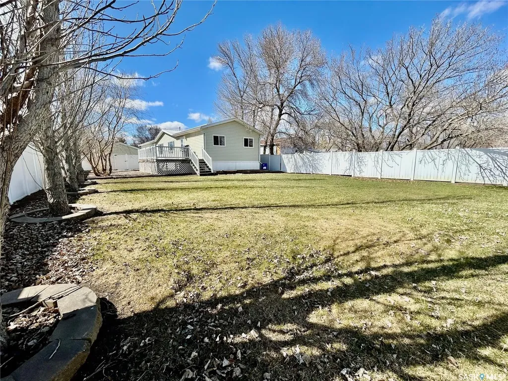 607 Beharrel Street Oxbow SK S0C 2B0