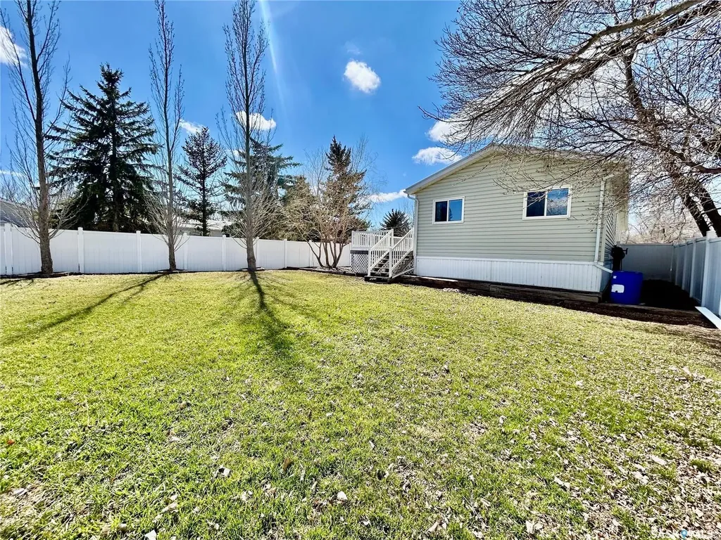 607 Beharrel Street Oxbow SK S0C 2B0