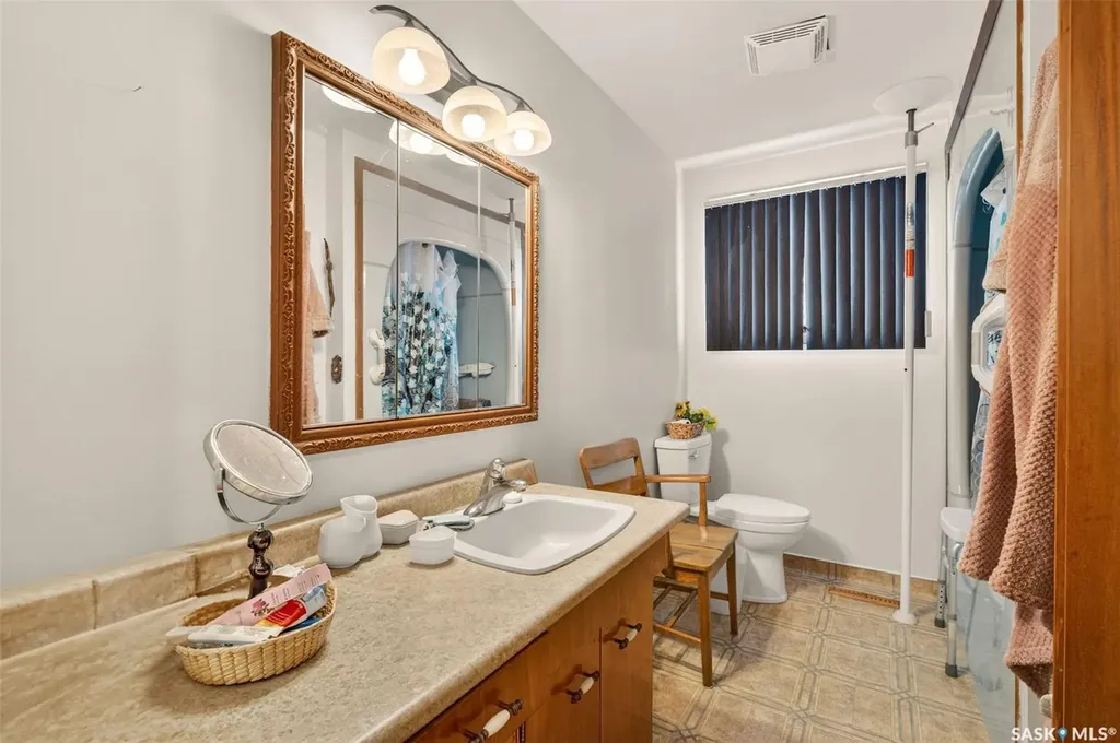 306 4th Street S Naicam SK S0K 2Z0