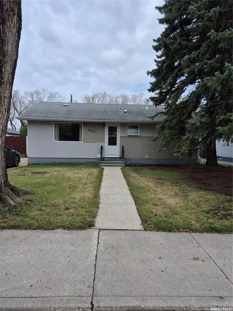 2902 21st Street W Saskatoon SK S7M 0W5