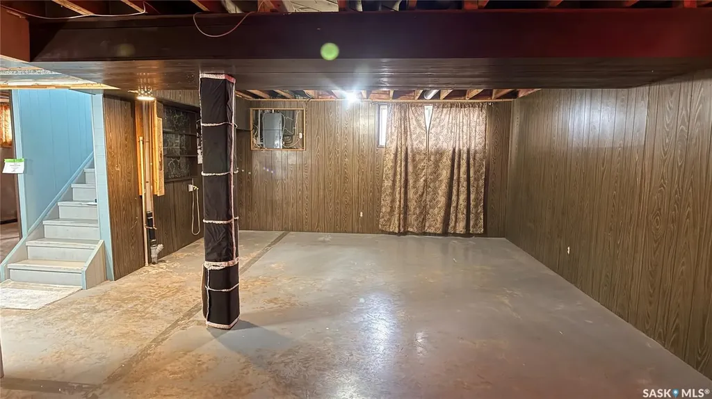 1276 King Street Estevan SK S4A 1L5