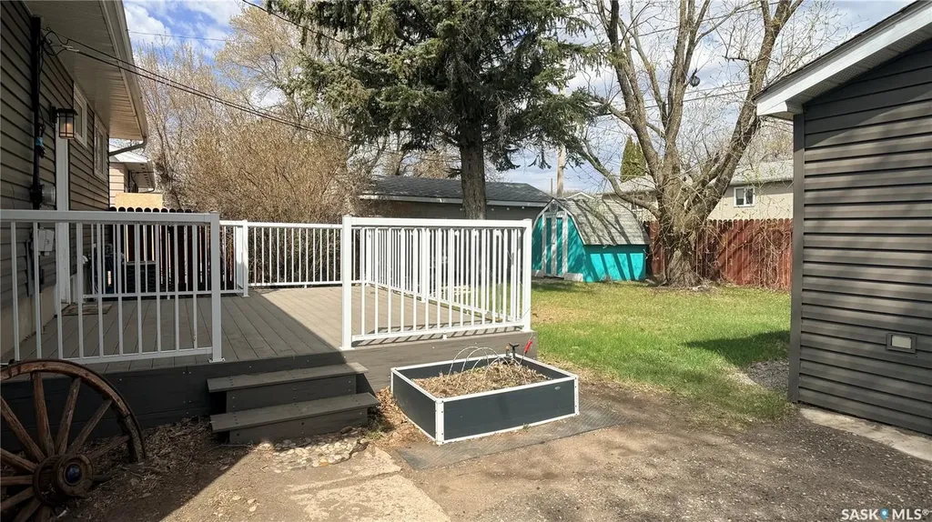1276 King Street Estevan SK S4A 1L5