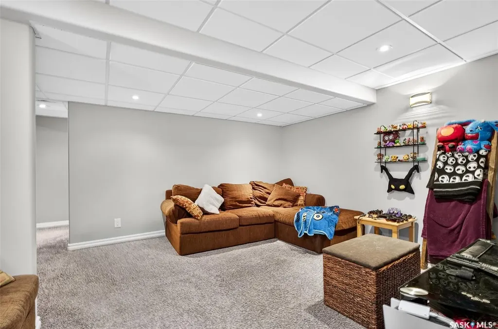 57 Daisy Crescent Moose Jaw SK S6J 1C2