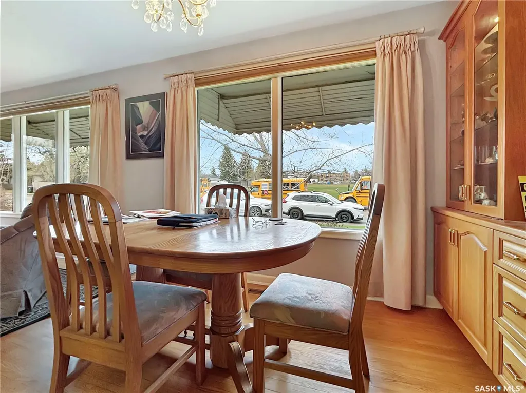 102 105th Street W Saskatoon SK S7N 1N1