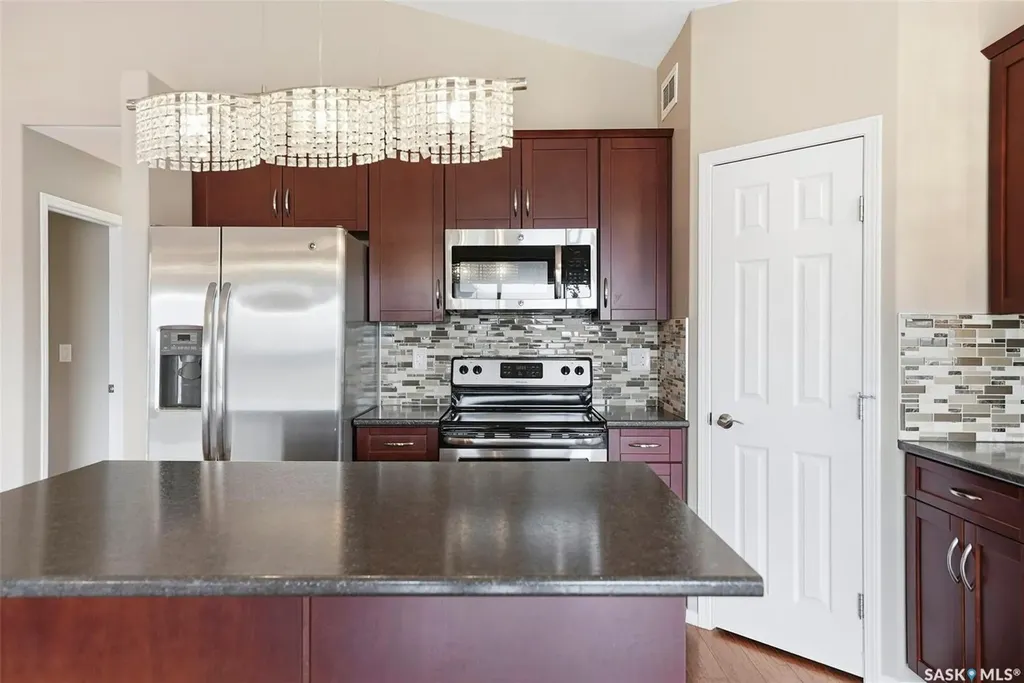 517 Redwood Crescent Warman SK S0K 4S2