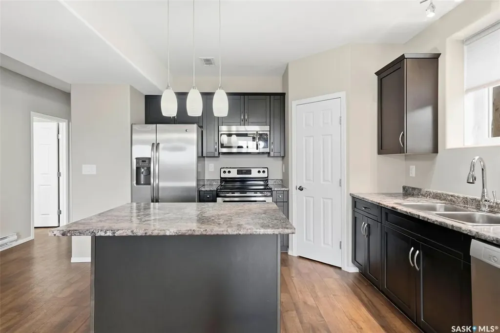 517 Redwood Crescent Warman SK S0K 4S2