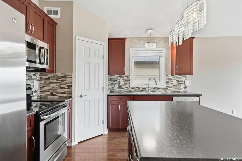 517 Redwood Crescent Warman SK S0K 4S2