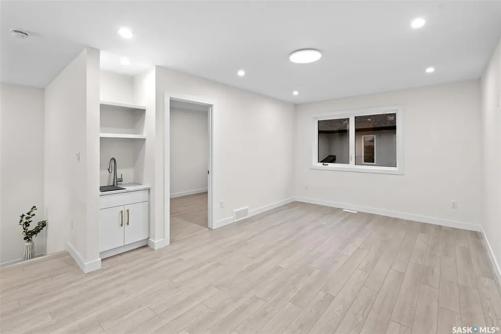 138 Sharma Lane Saskatoon SK S7W 1L1