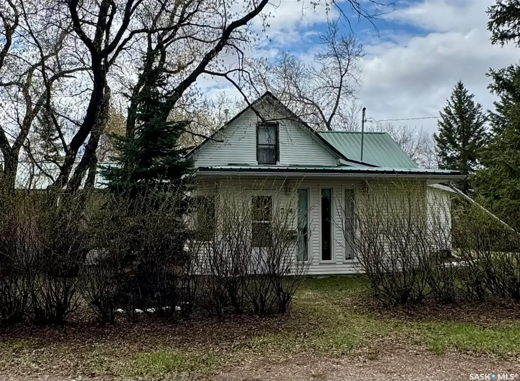 214 2nd Street N Waldheim SK S0K 4R0