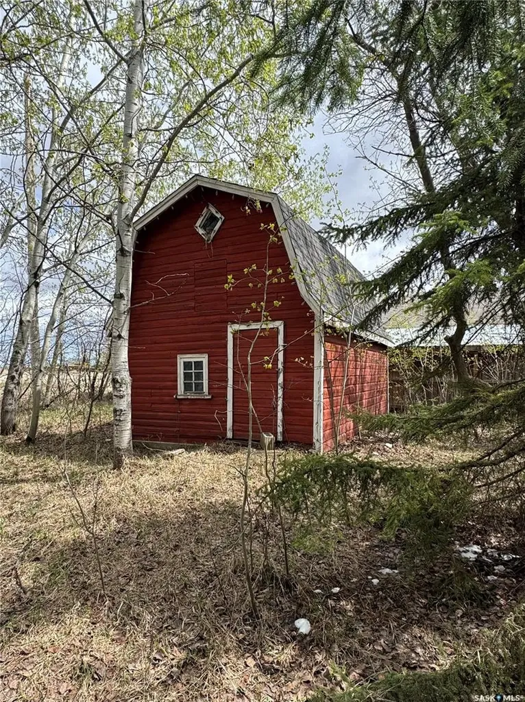 214 2nd Street N Waldheim SK S0K 4R0