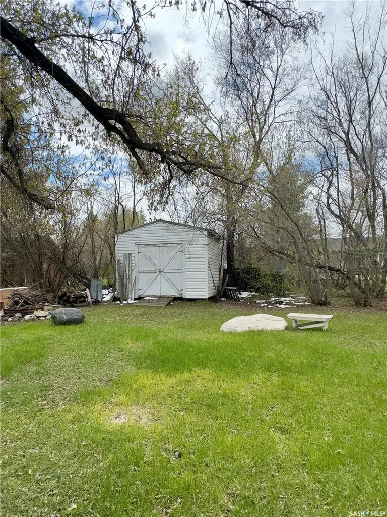 214 2nd Street N Waldheim SK S0K 4R0