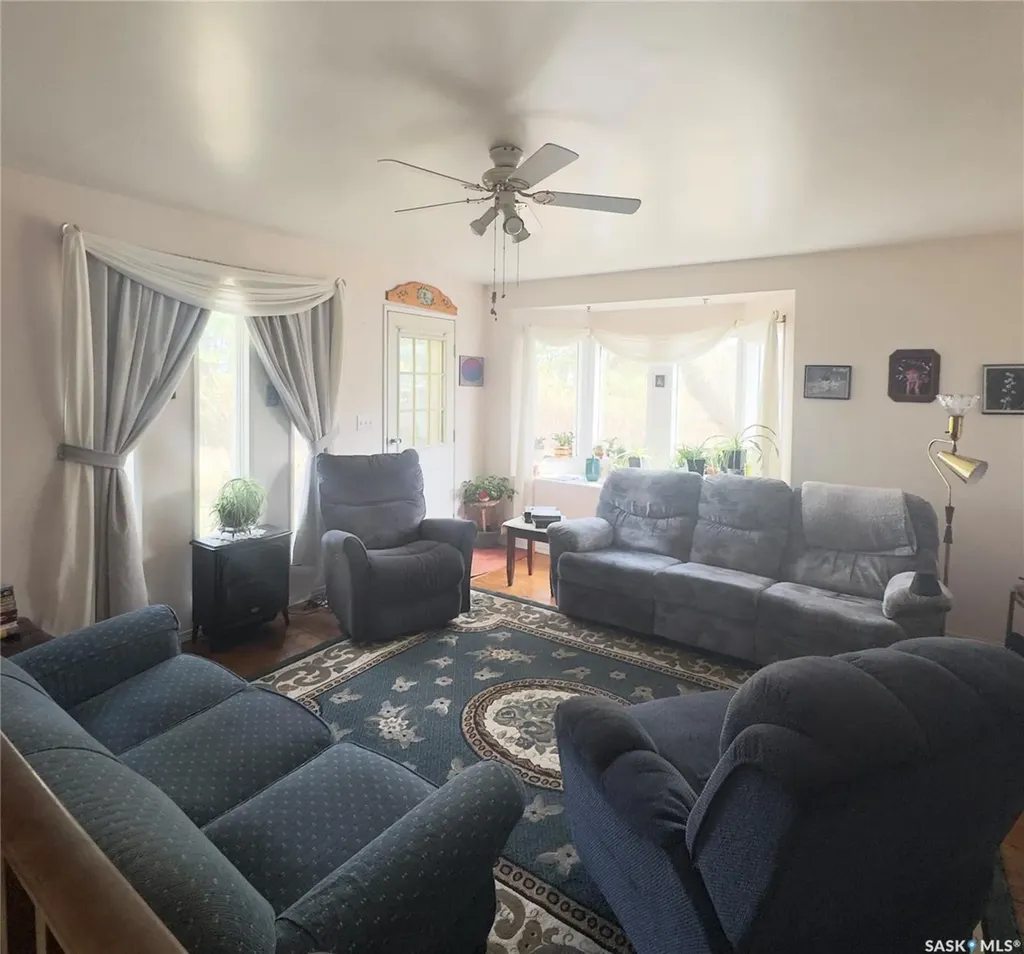 214 2nd Street N Waldheim SK S0K 4R0