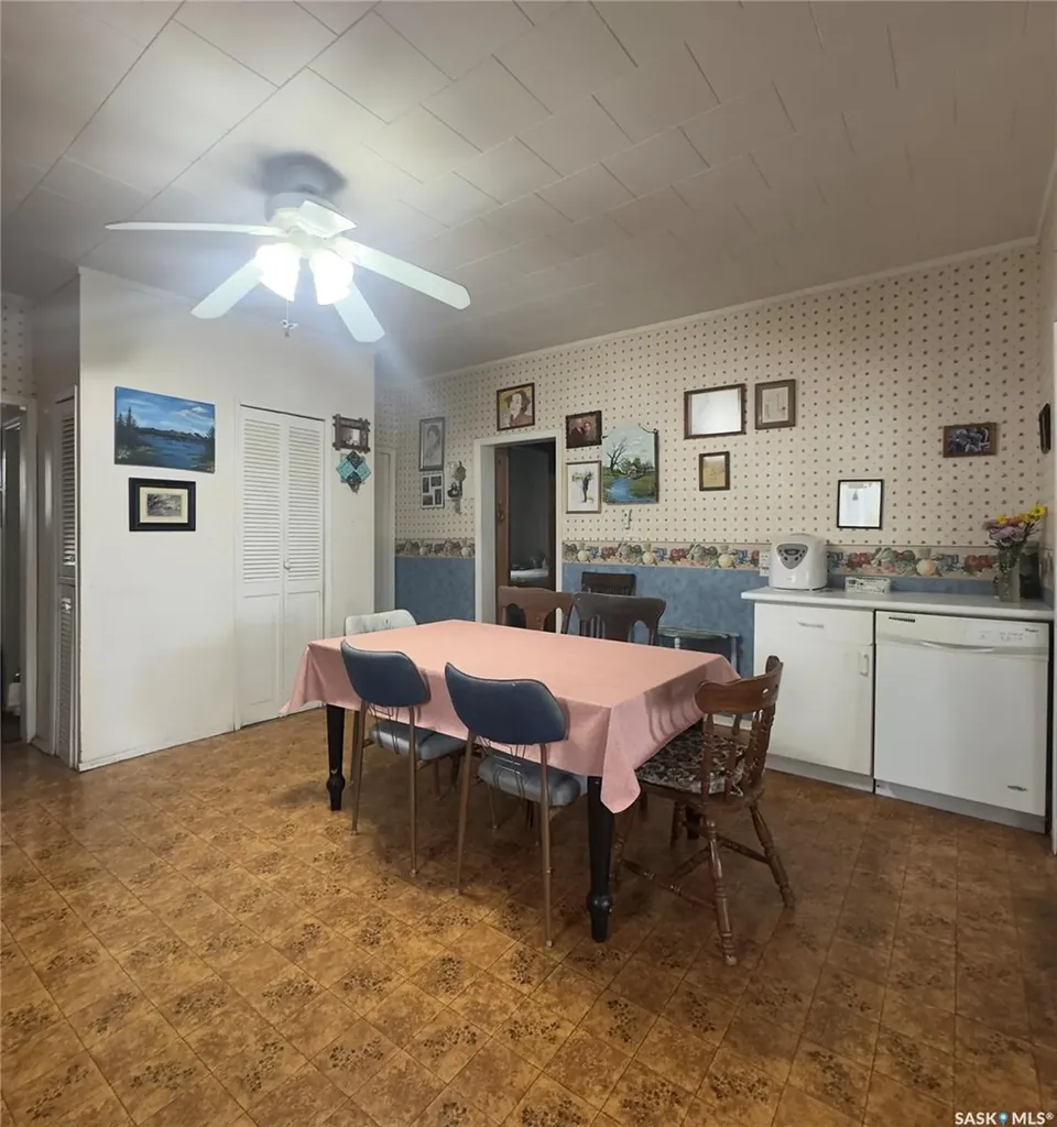 214 2nd Street N Waldheim SK S0K 4R0