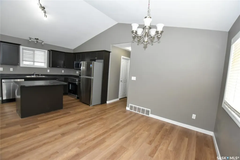 106 Geary Crescent Saskatoon SK S7R 0B8
