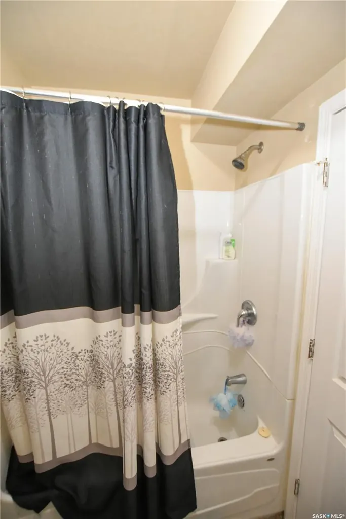 106 Geary Crescent Saskatoon SK S7R 0B8