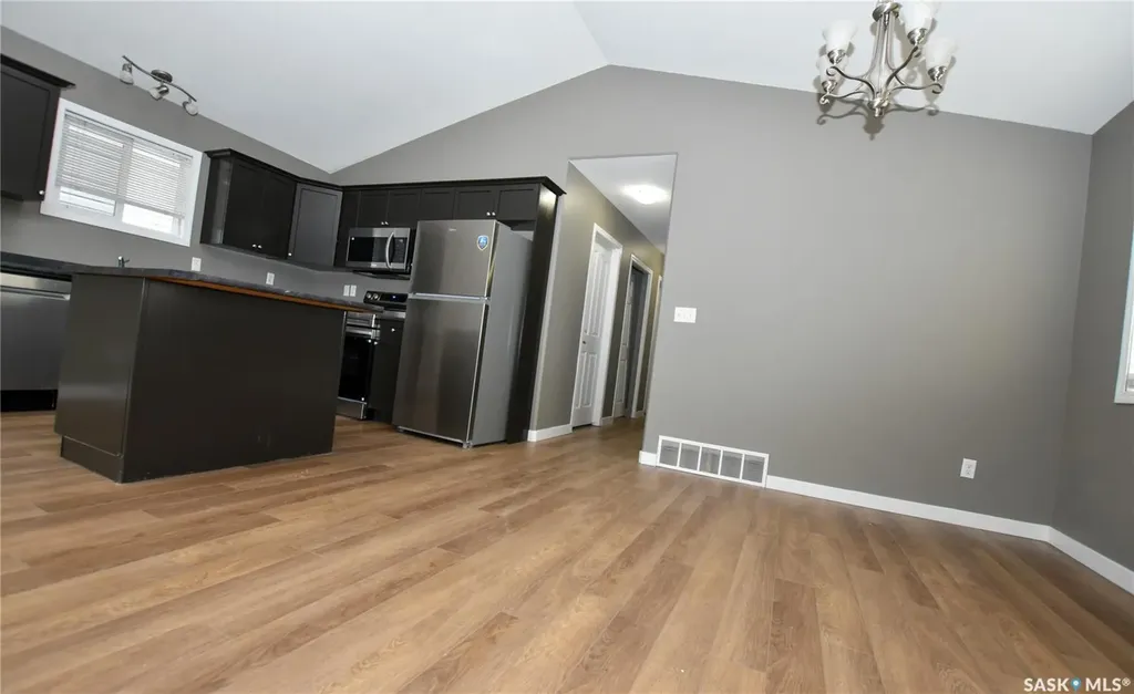 106 Geary Crescent Saskatoon SK S7R 0B8