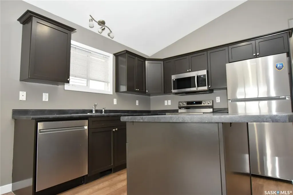 106 Geary Crescent Saskatoon SK S7R 0B8