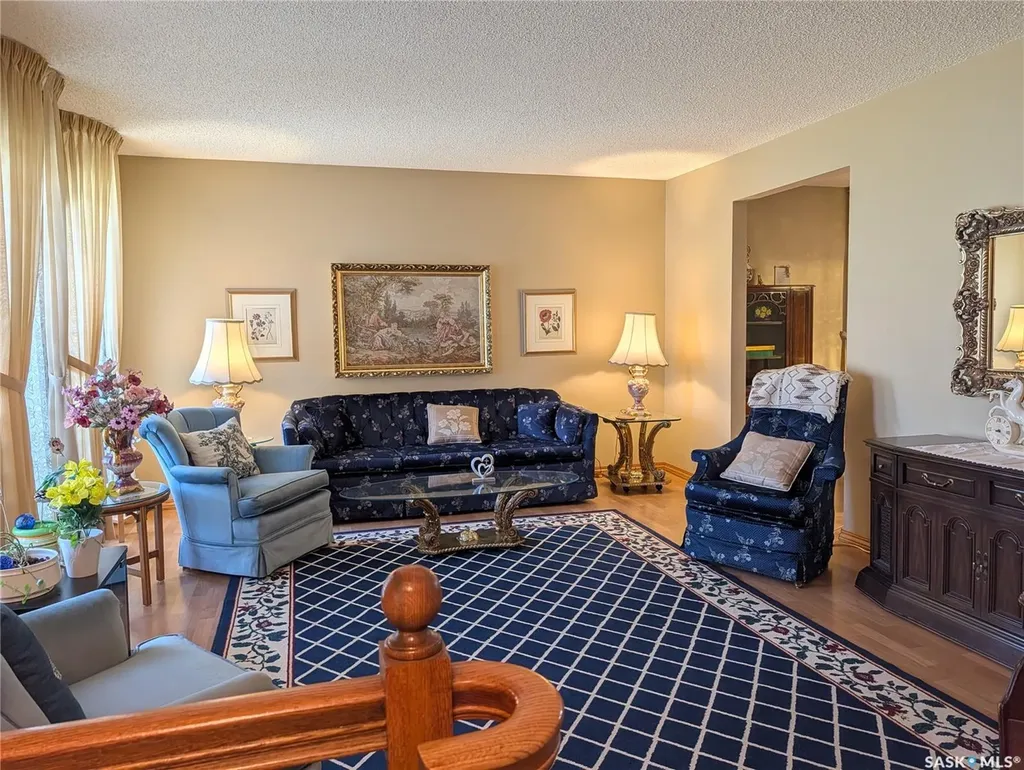 215 Dalgliesh Drive Regina SK S4R 7Z6