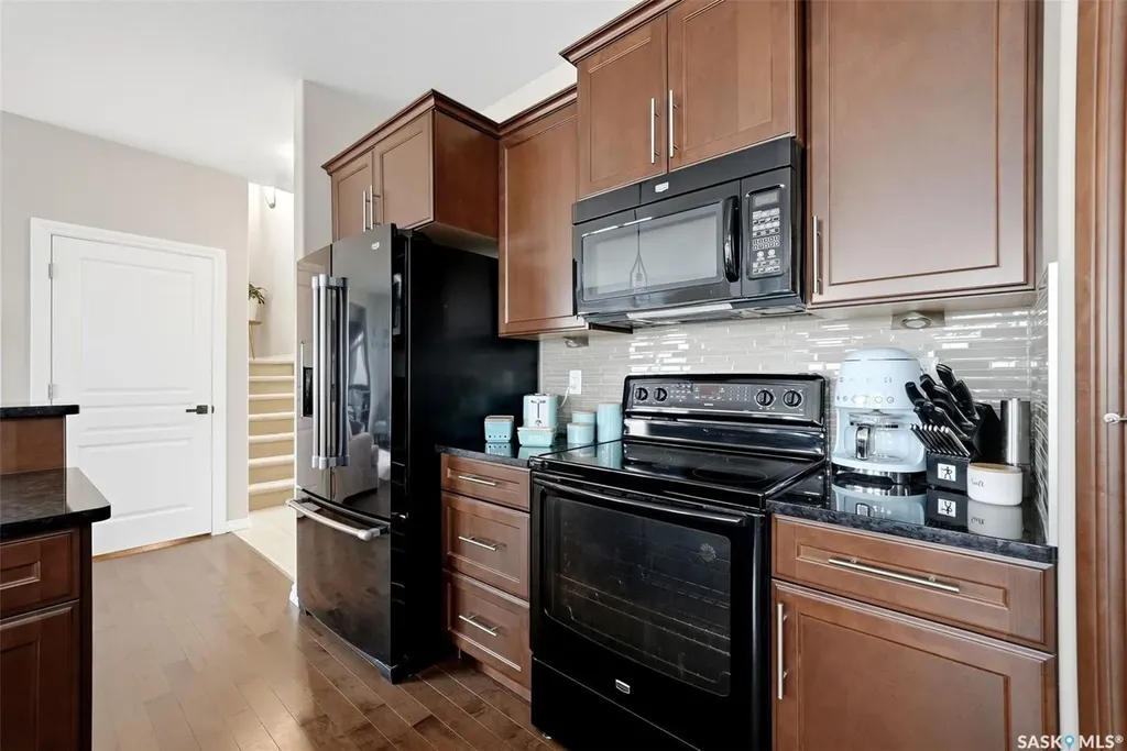 6902 Maple Vista Drive Regina SK S4X 0J8
