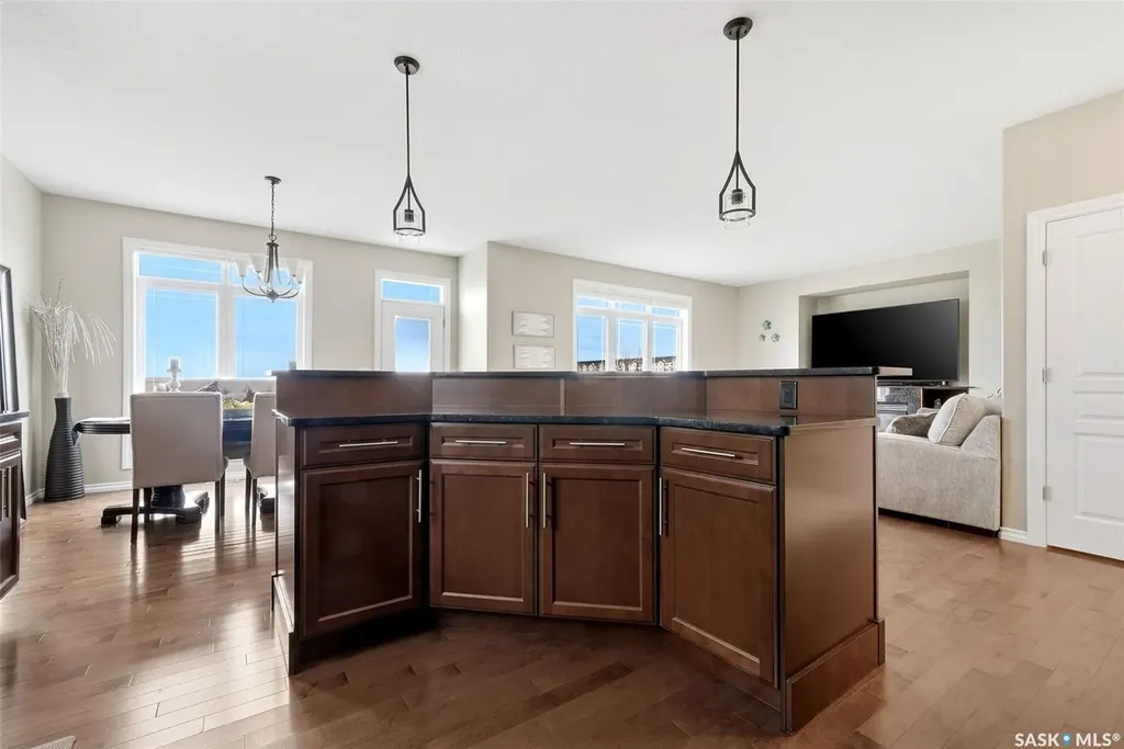 6902 Maple Vista Drive Regina SK S4X 0J8
