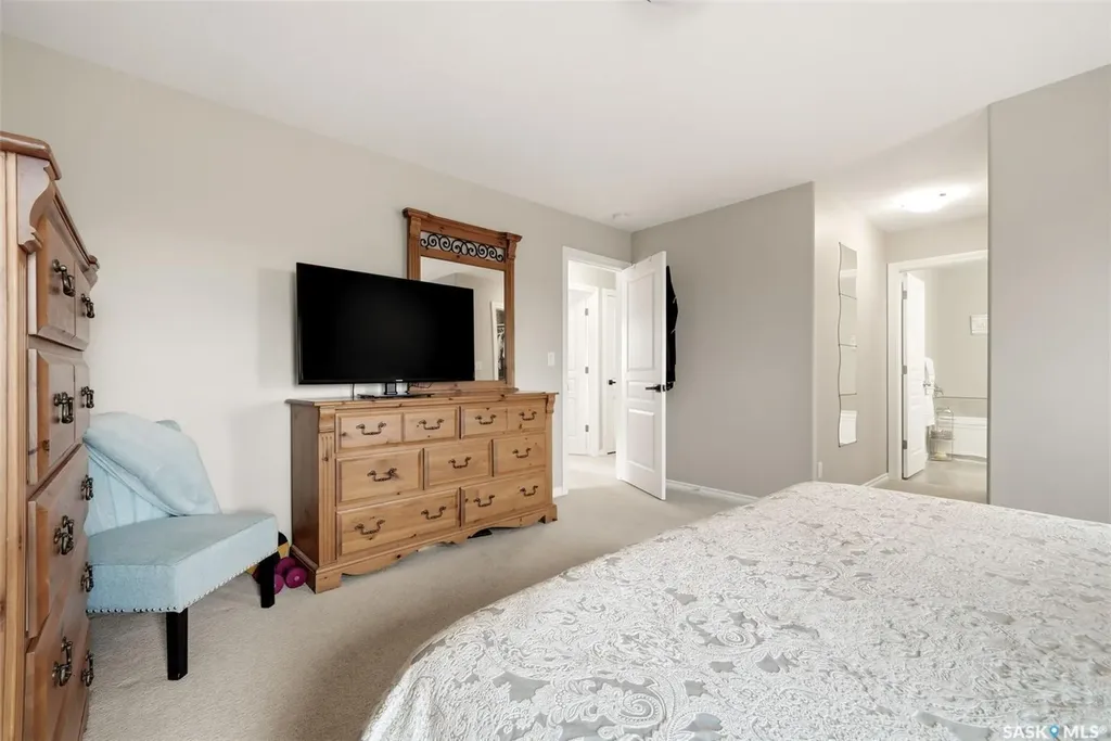 6902 Maple Vista Drive Regina SK S4X 0J8