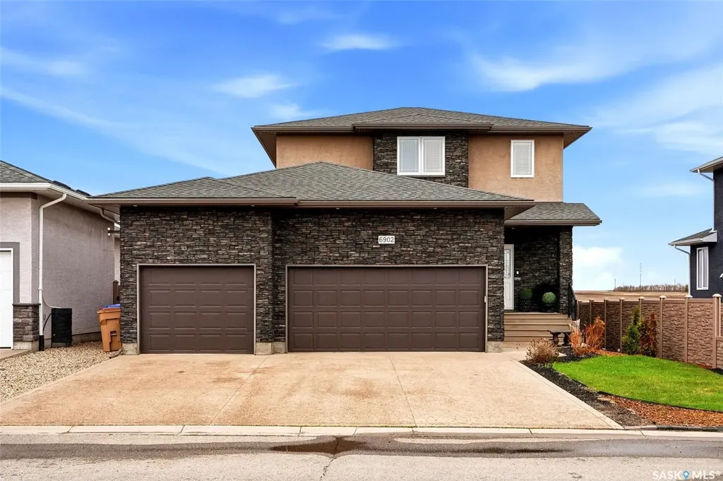 6902 Maple Vista Drive Regina SK S4X 0J8