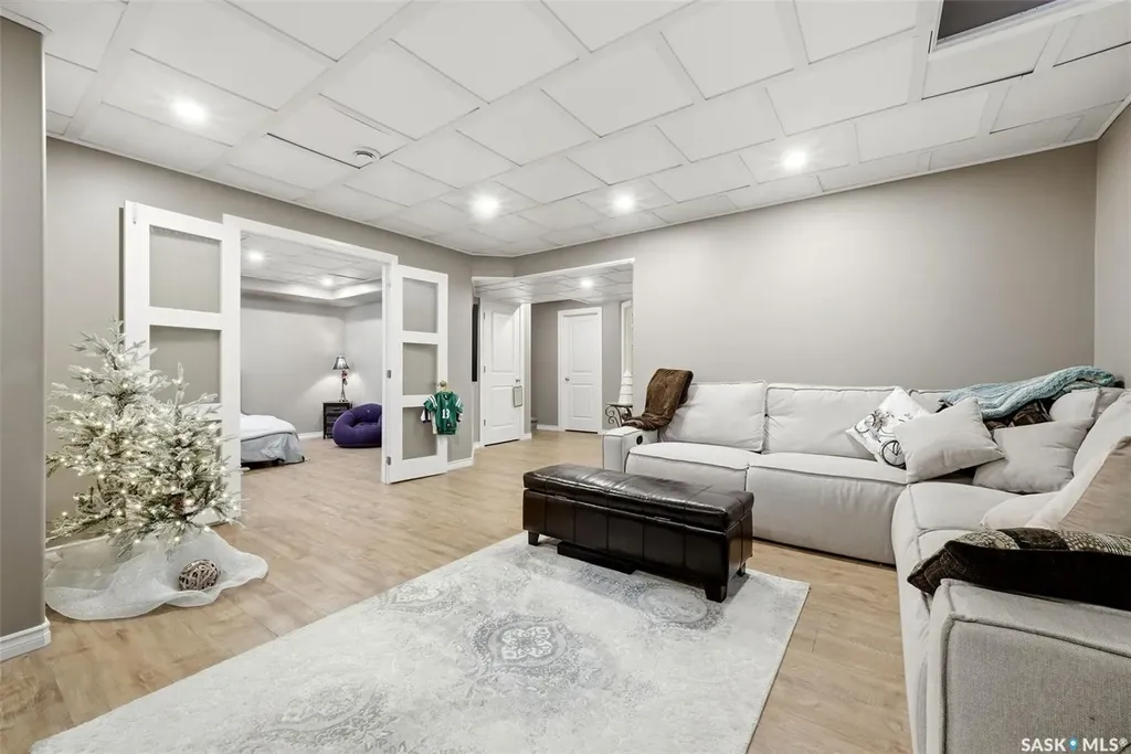 6902 Maple Vista Drive Regina SK S4X 0J8