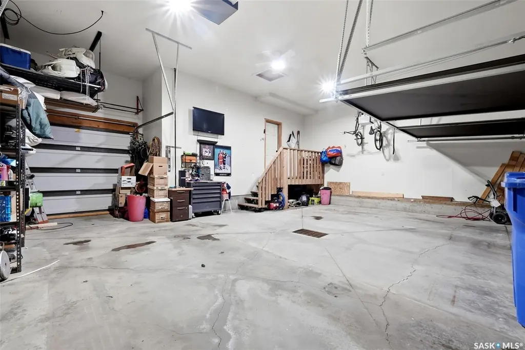 6902 Maple Vista Drive Regina SK S4X 0J8