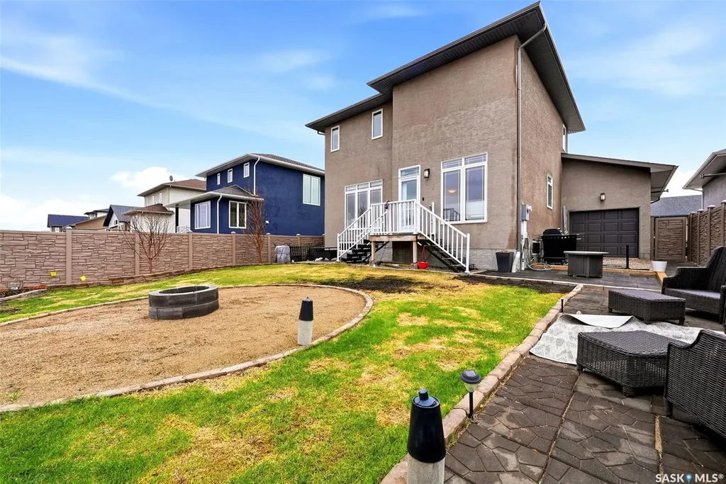 6902 Maple Vista Drive Regina SK S4X 0J8