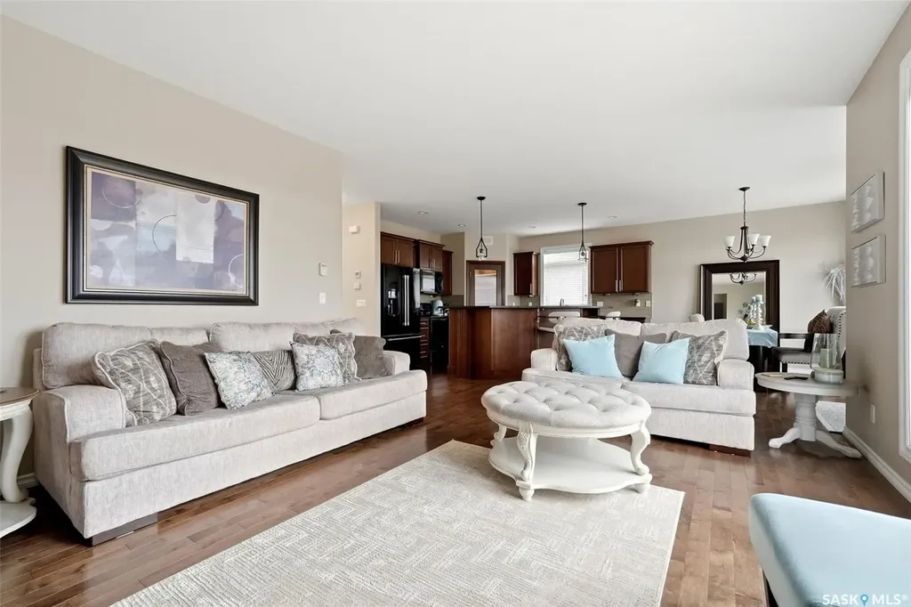 6902 Maple Vista Drive Regina SK S4X 0J8