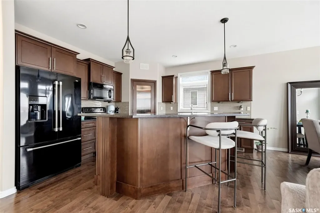 6902 Maple Vista Drive Regina SK S4X 0J8