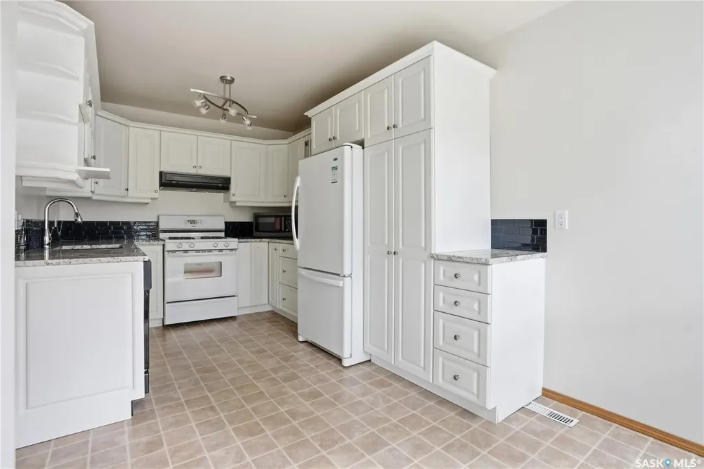 455 Pinehouse Drive Saskatoon SK S7K 5X1