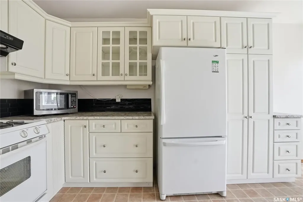 455 Pinehouse Drive Saskatoon SK S7K 5X1