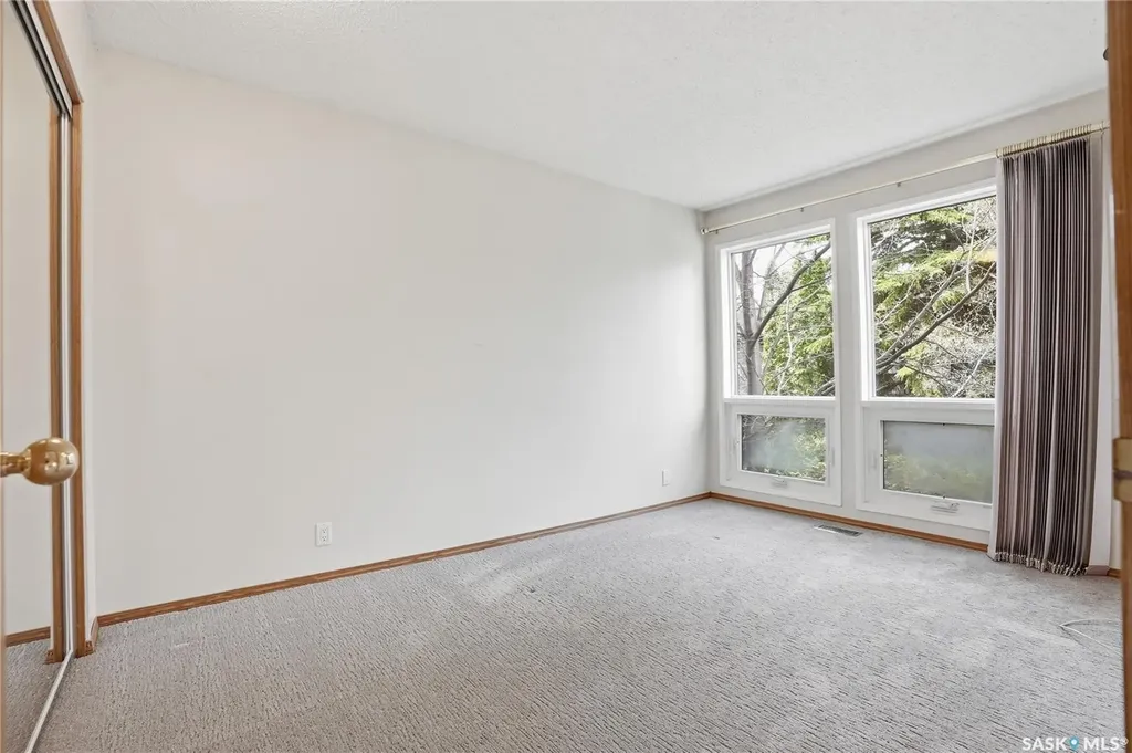 455 Pinehouse Drive Saskatoon SK S7K 5X1