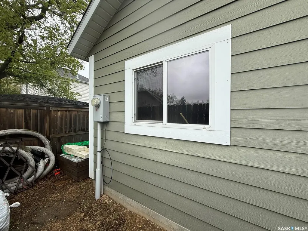 787 Hartney Avenue Weyburn SK S4H 1H7
