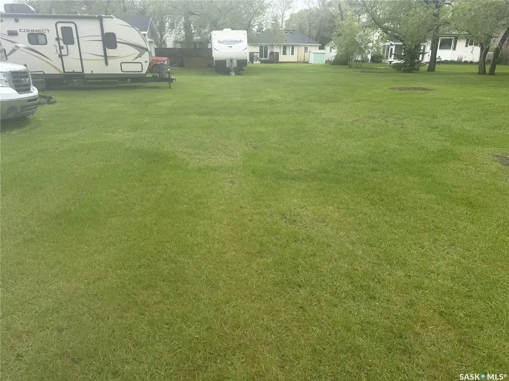 787 Hartney Avenue Weyburn SK S4H 1H7