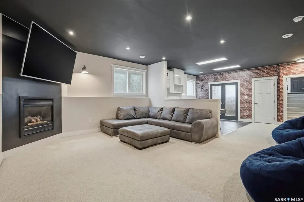 710 Crystal Springs Drive Warman SK S0K 4S2