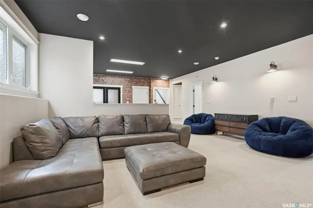 710 Crystal Springs Drive Warman SK S0K 4S2