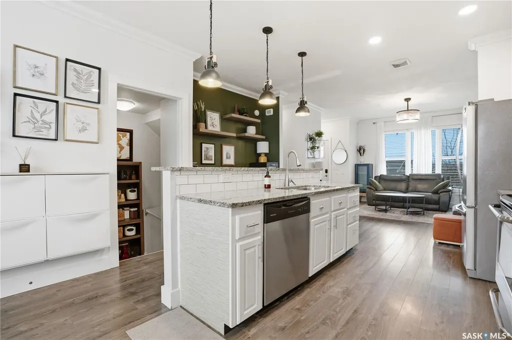 431 Eaton Lane Saskatoon SK S7V 0H5
