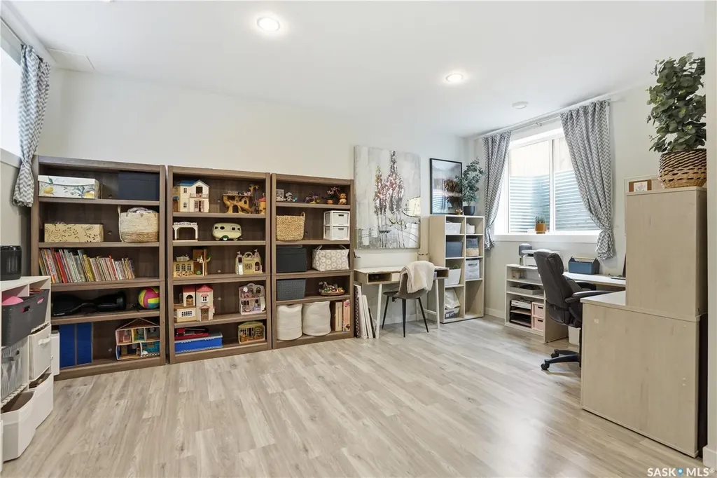 431 Eaton Lane Saskatoon SK S7V 0H5