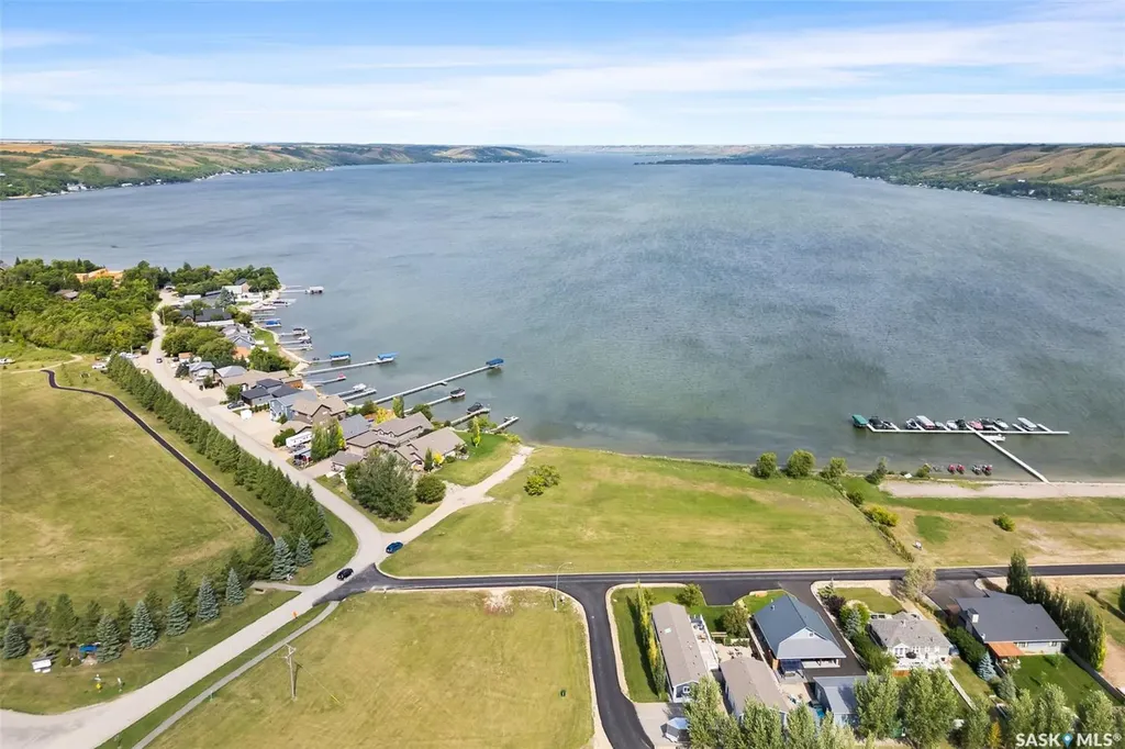 633 Berry Hills Road Katepwa Beach SK S0G 1S0