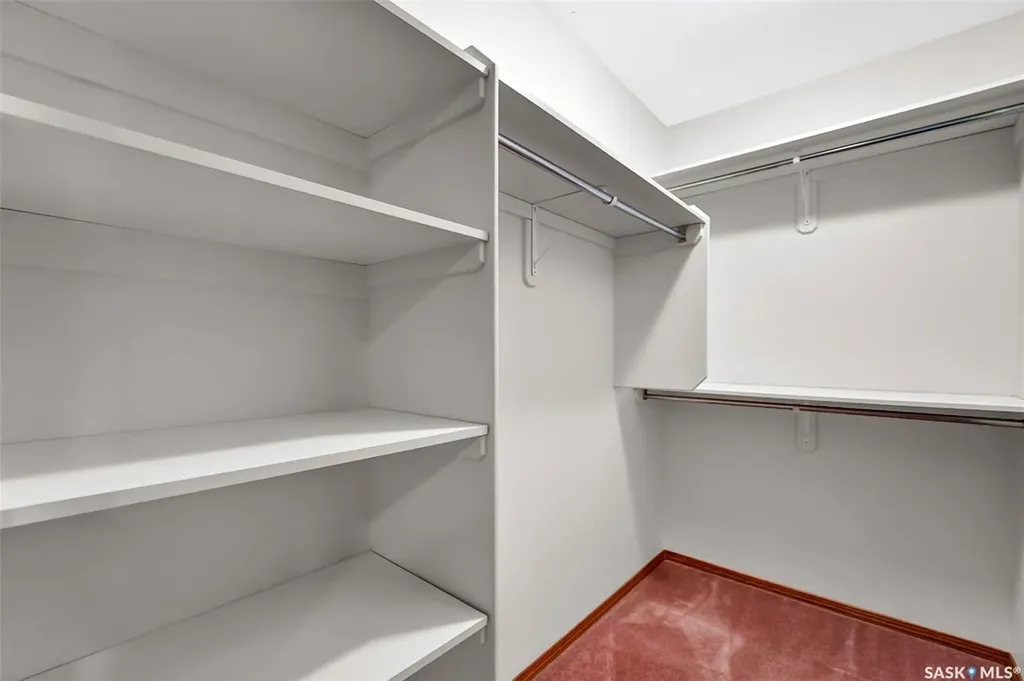 735 Fairbrother Avenue Saskatoon SK S7S 1H8