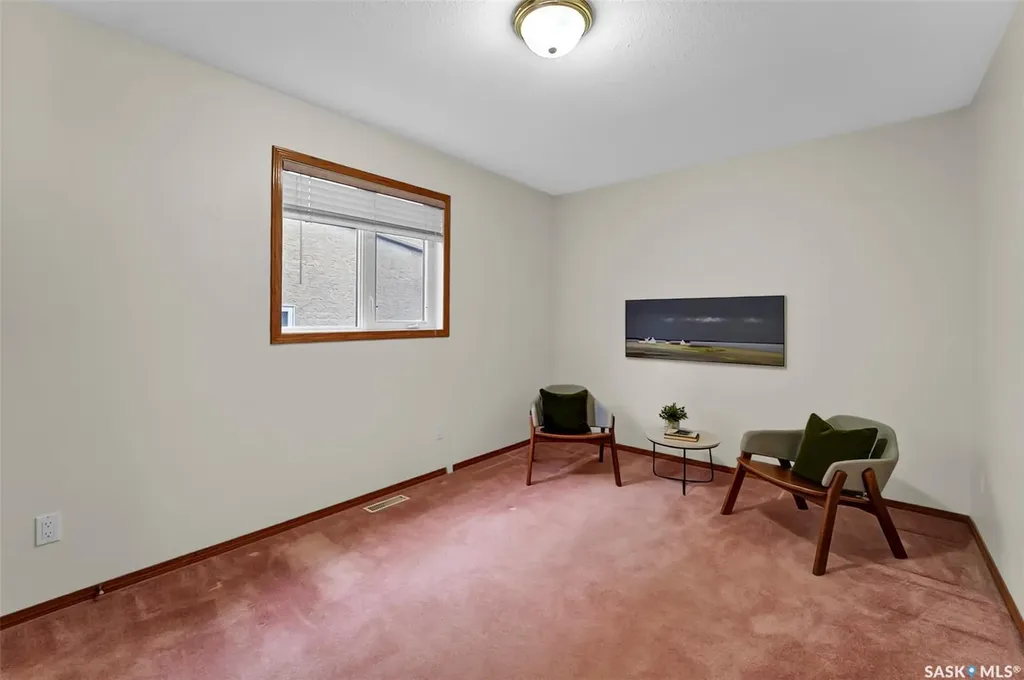 735 Fairbrother Avenue Saskatoon SK S7S 1H8