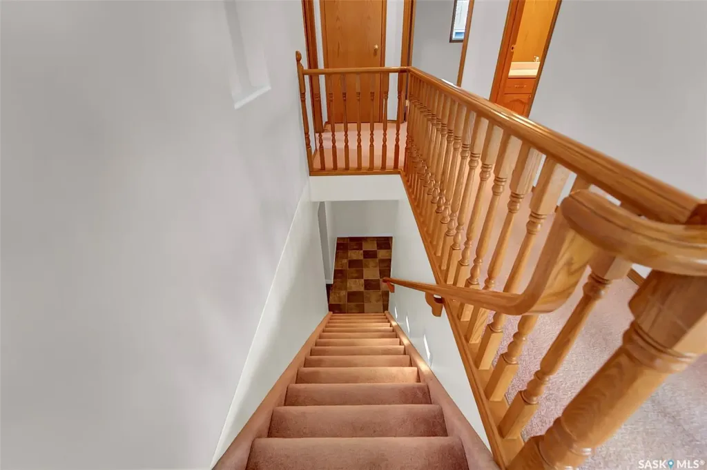 735 Fairbrother Avenue Saskatoon SK S7S 1H8