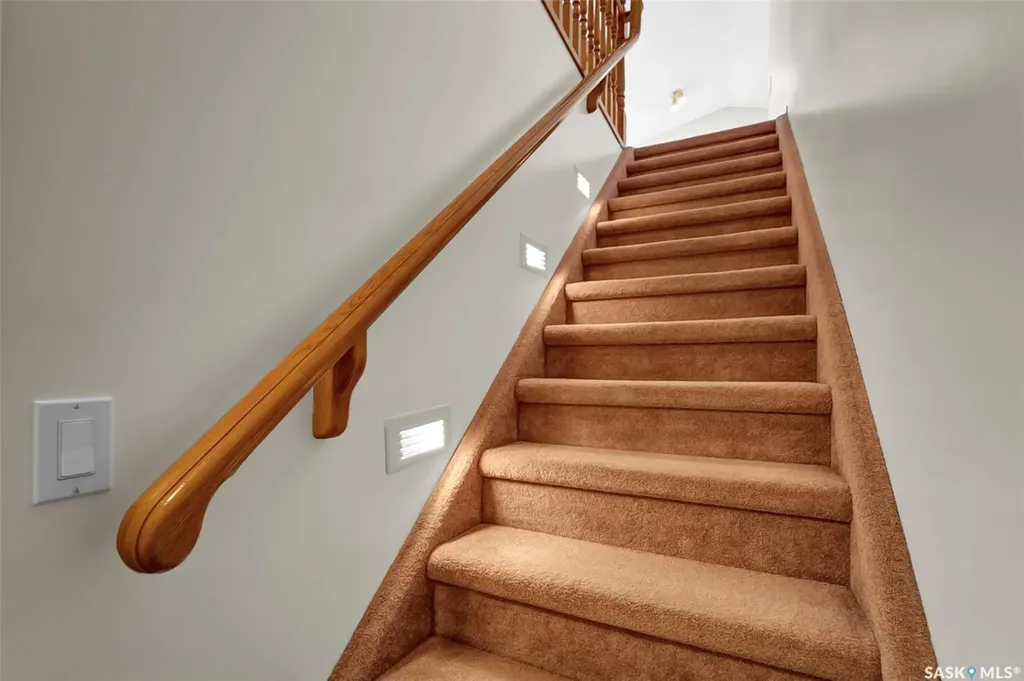 735 Fairbrother Avenue Saskatoon SK S7S 1H8
