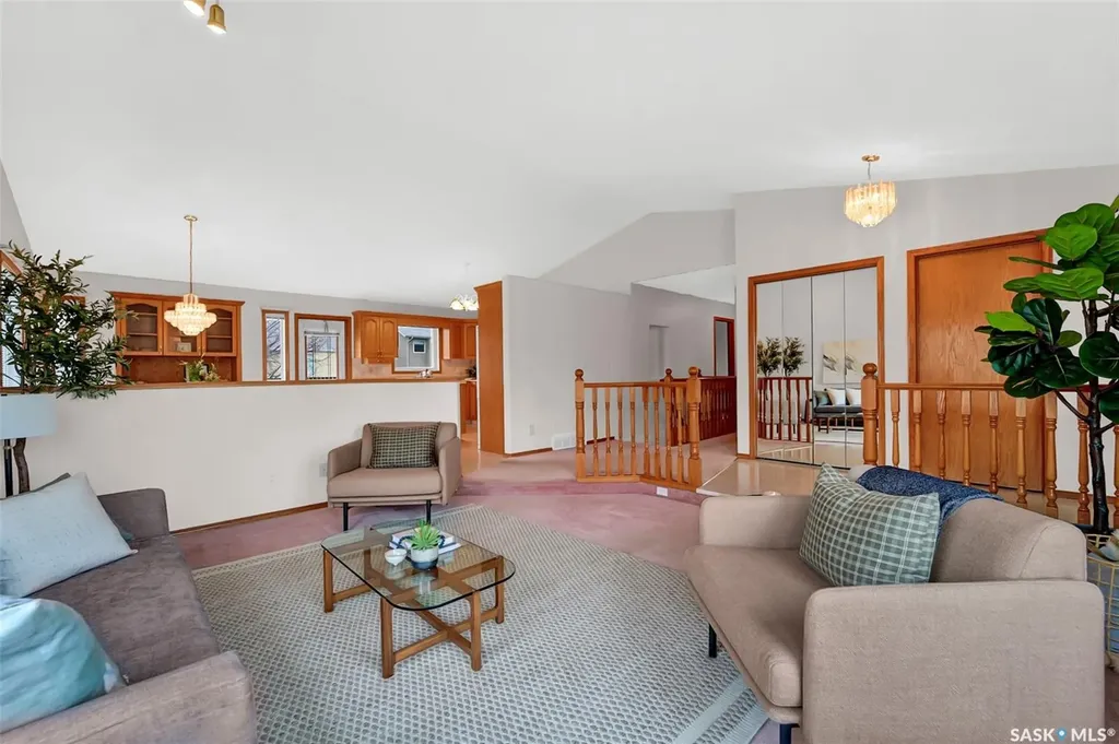 735 Fairbrother Avenue Saskatoon SK S7S 1H8
