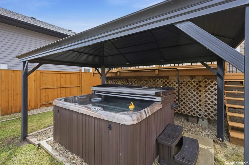 451 Henick Crescent Saskatoon SK S7R 0J4