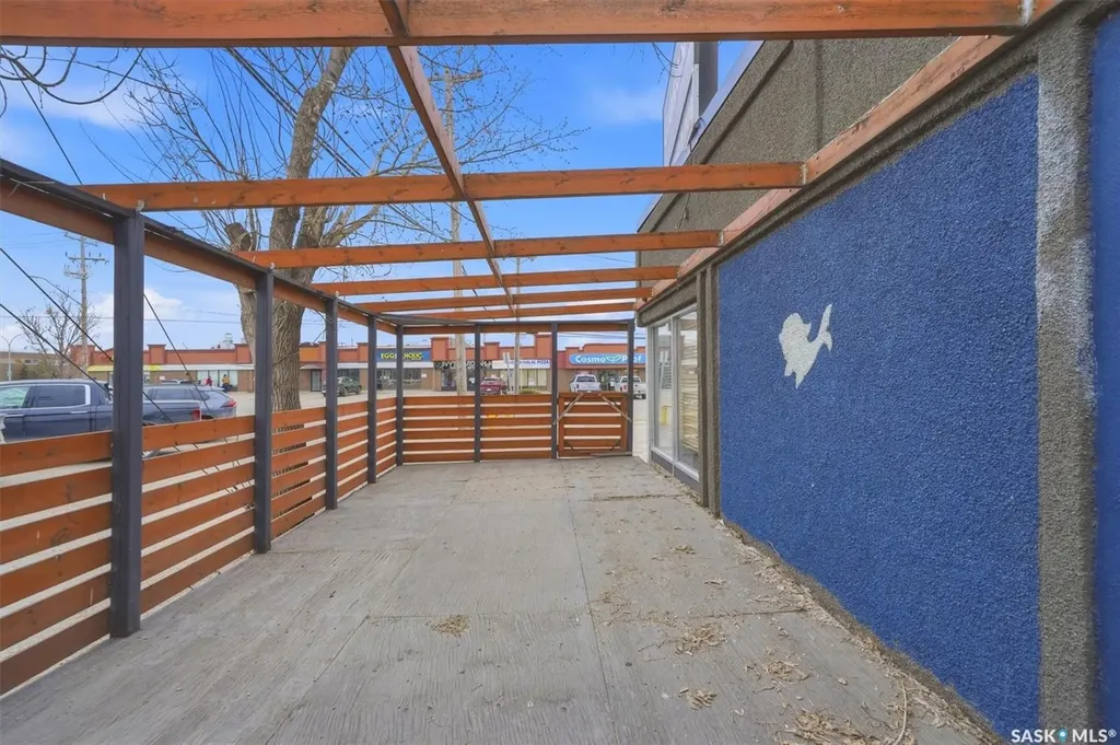 1025 Louise Avenue Saskatoon SK S7H 2P7