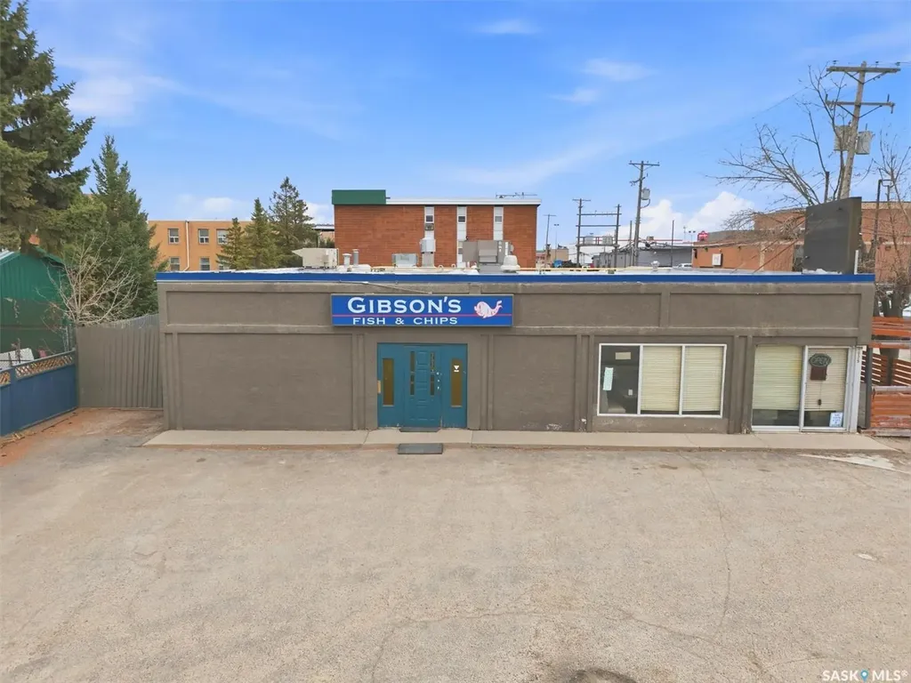 1025 Louise Avenue Saskatoon SK S7H 2P7